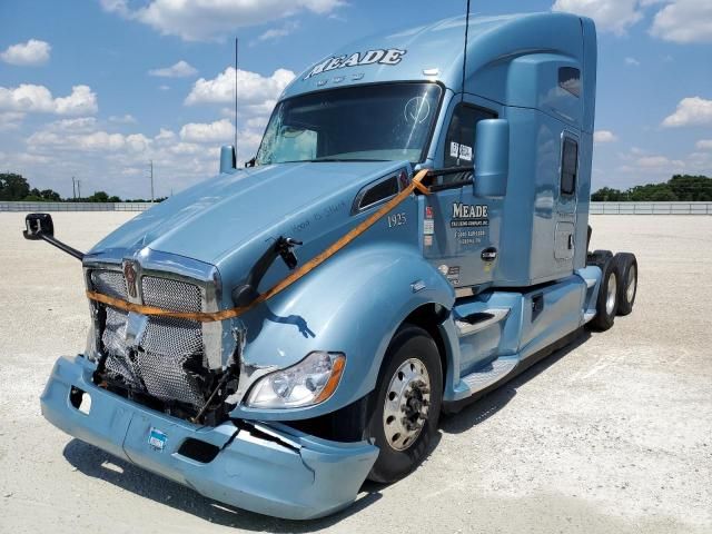 2019 Kenworth Construction T680