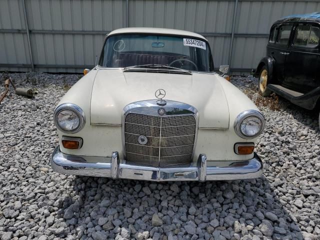 1963 Mercedes-Benz 190D