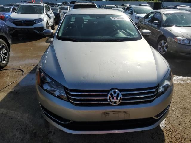 2013 Volkswagen Passat S