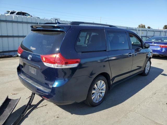 2011 Toyota Sienna XLE