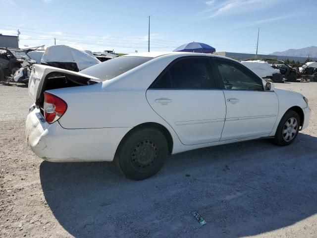 2004 Toyota Camry LE