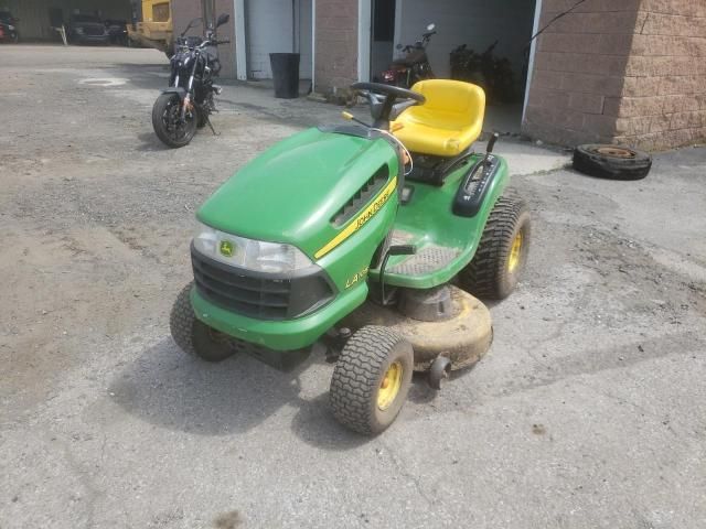 2015 John Deere Lawnmower