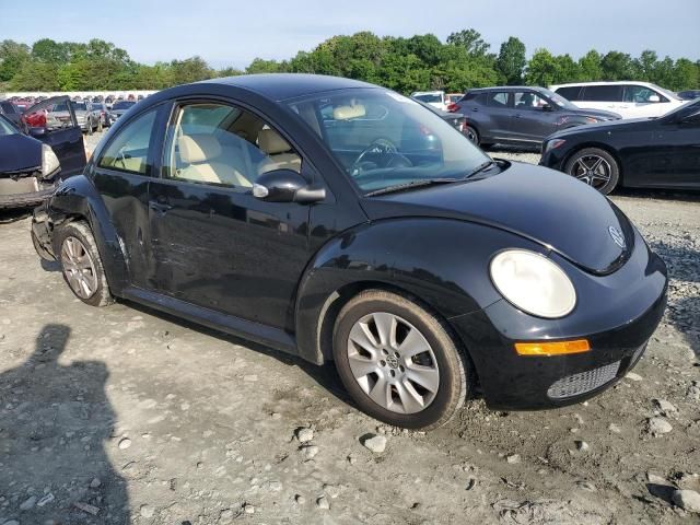 2010 Volkswagen New Beetle