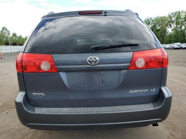 2009 Toyota Sienna CE