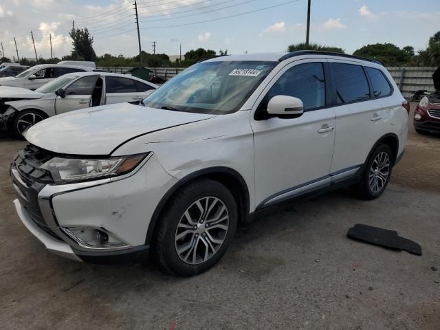 2016 Mitsubishi Outlander SE