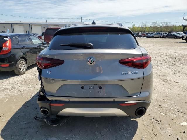 2018 Alfa Romeo Stelvio Sport