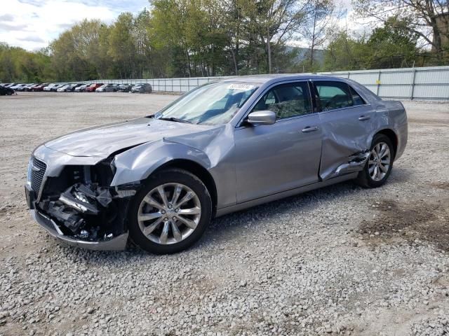 2017 Chrysler 300 Limited