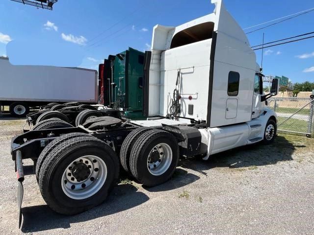 2018 Peterbilt 579