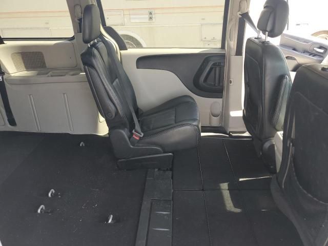 2012 Chrysler Town & Country Touring