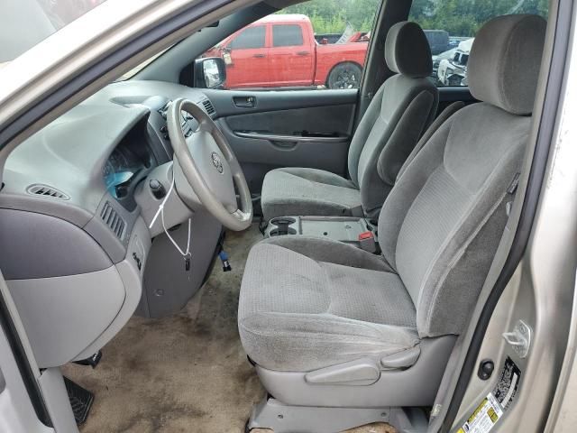 2010 Toyota Sienna CE