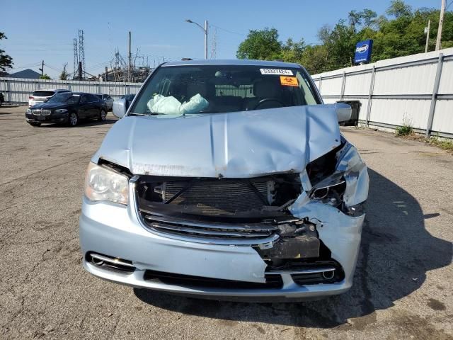 2013 Chrysler Town & Country Touring