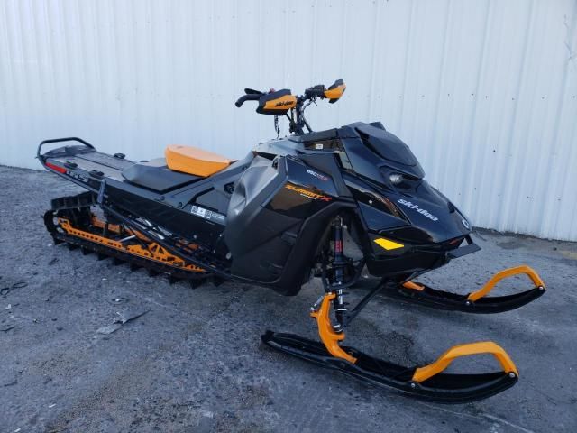 2024 Skidoo Snowmobile