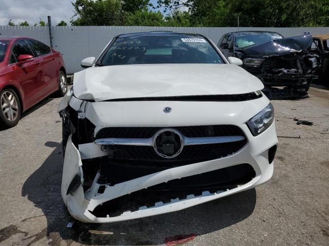 2019 Mercedes-Benz A 220