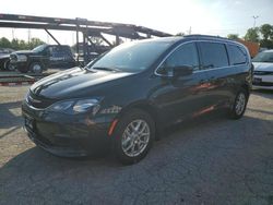 Vehiculos salvage en venta de Copart Bridgeton, MO: 2021 Chrysler Voyager LXI