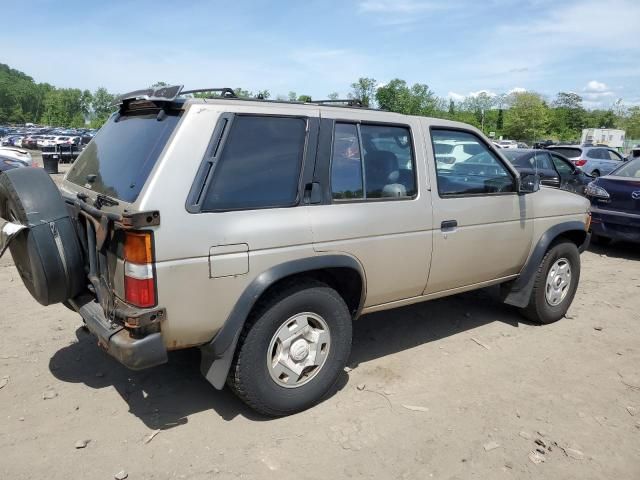 1995 Nissan Pathfinder LE