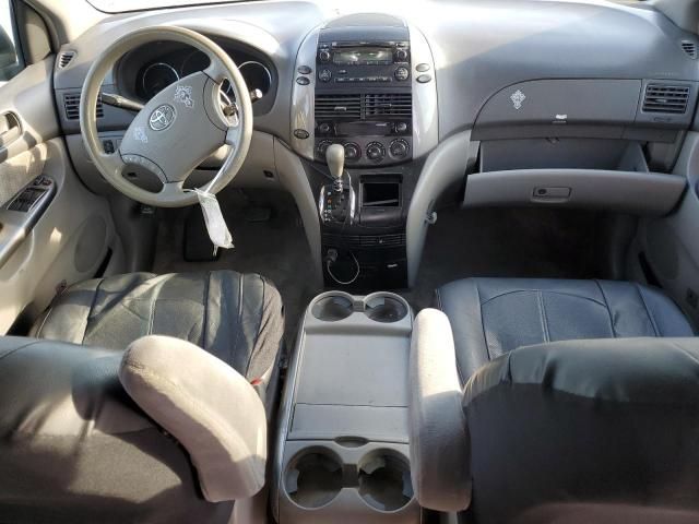 2008 Toyota Sienna CE