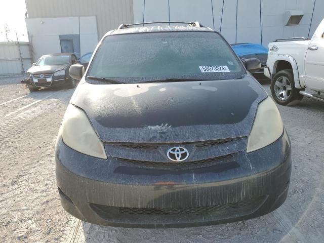 2009 Toyota Sienna CE