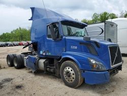 Salvage cars for sale from Copart Milwaukee, WI: 2016 Volvo VN VNL