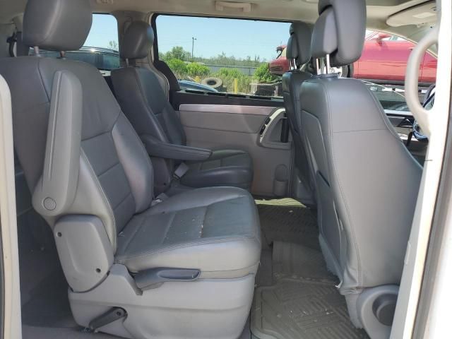 2010 Volkswagen Routan SEL