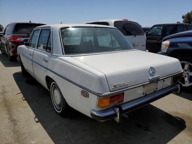 1975 Mercedes-Benz 240-Class