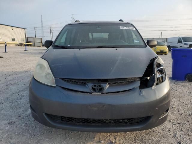 2009 Toyota Sienna CE