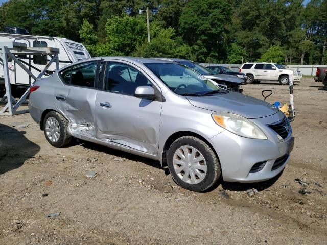 2013 Nissan Versa S