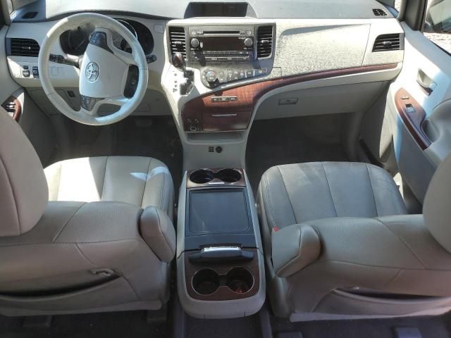 2014 Toyota Sienna XLE