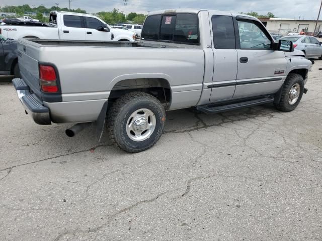 2000 Dodge RAM 2500