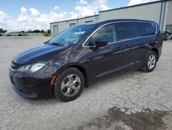 Vehiculos salvage en venta de Copart Kansas City, KS: 2017 Chrysler Pacifica LX