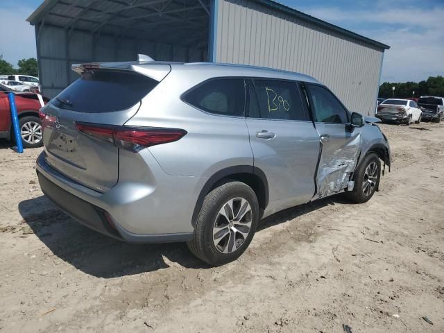 2021 Toyota Highlander XLE