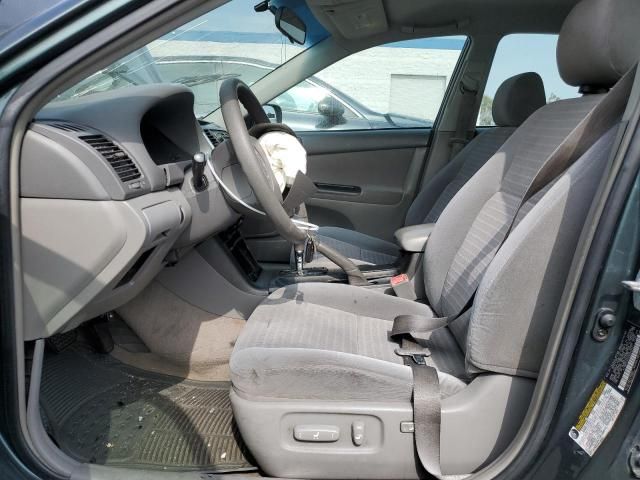 2005 Toyota Camry LE