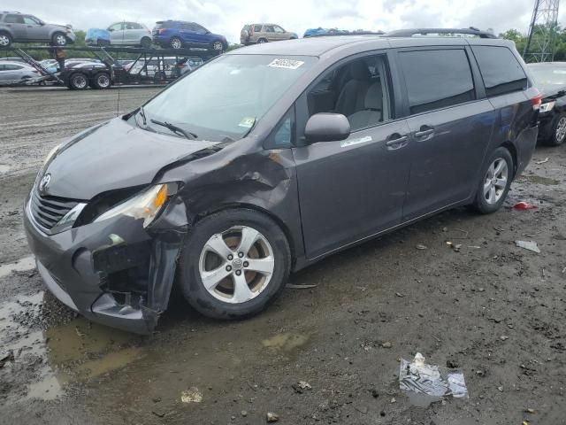 2012 Toyota Sienna LE