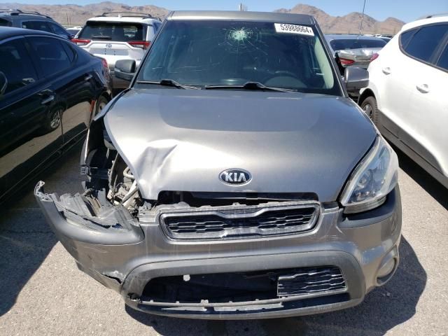 2013 KIA Soul +