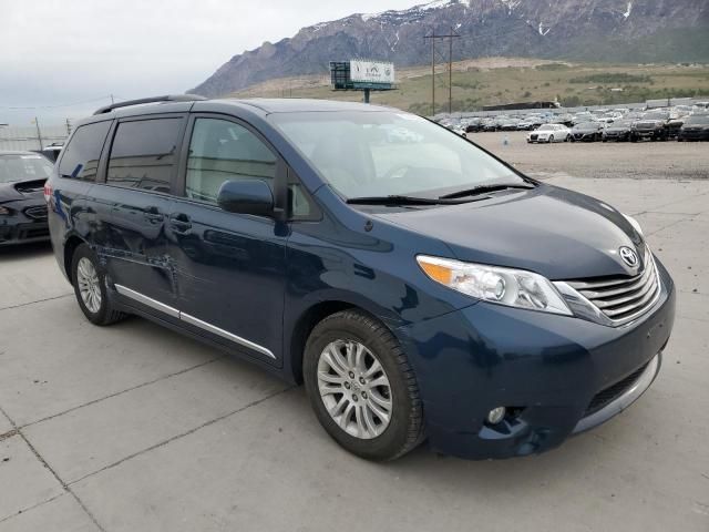 2011 Toyota Sienna XLE