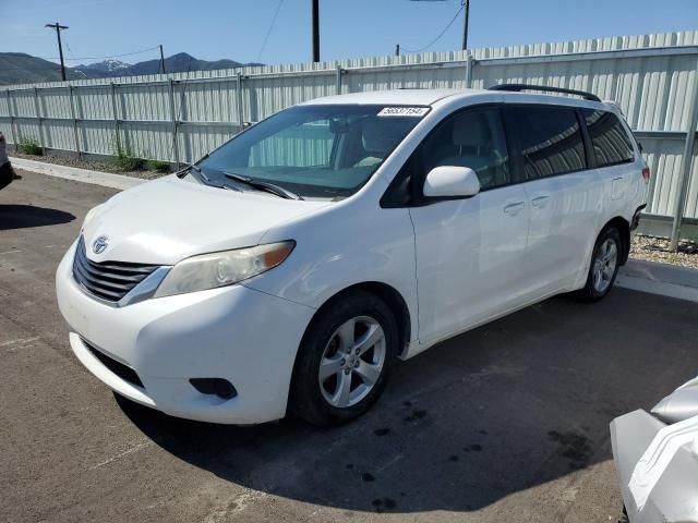 2012 Toyota Sienna LE