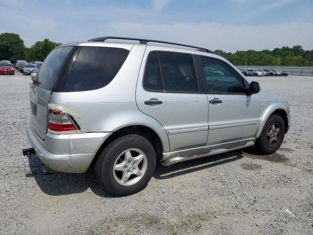 2000 Mercedes-Benz ML 320