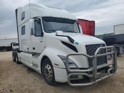 Vehiculos salvage en venta de Copart Kansas City, KS: 2022 Volvo VN VNL