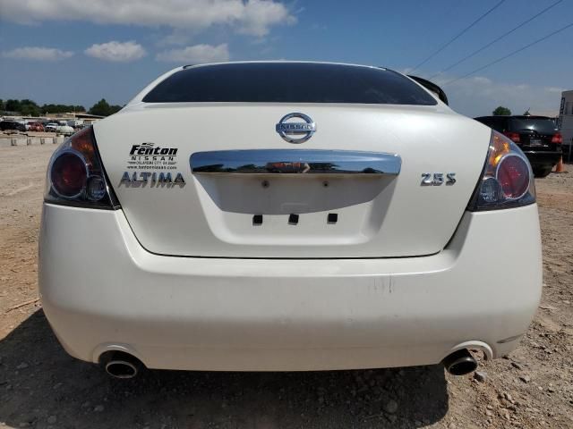 2010 Nissan Altima Base