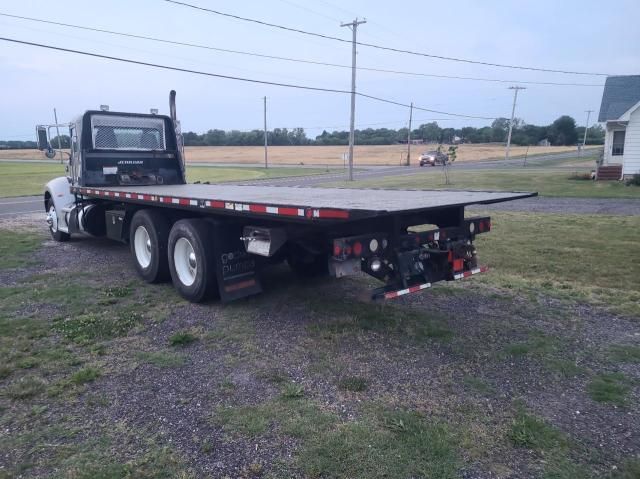 2011 Peterbilt 348