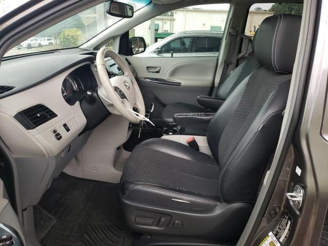 2013 Toyota Sienna Sport