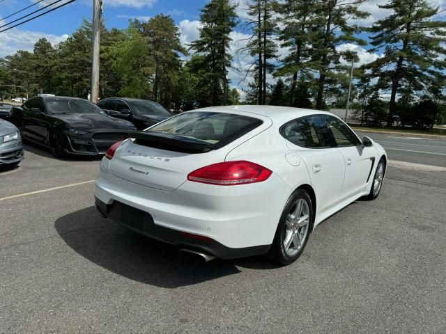 2014 Porsche Panamera 2