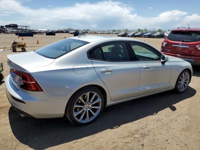 2019 Volvo S60 T6 Momentum