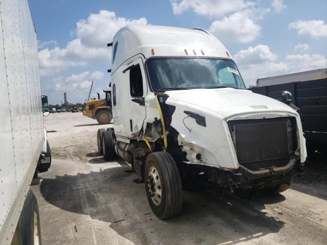 2019 Freightliner Cascadia 126