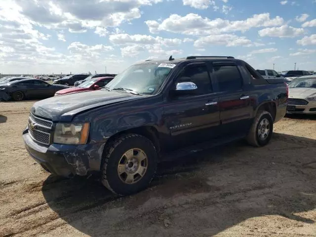 2011 Chevrolet Avalanche LT