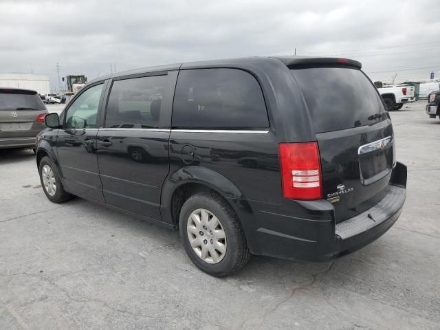 2009 Chrysler Town & Country LX