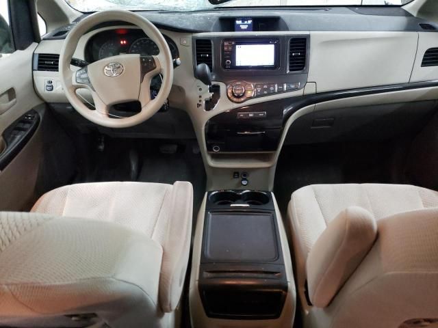 2014 Toyota Sienna LE