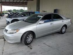 Toyota Camry LE Vehiculos salvage en venta: 2005 Toyota Camry LE