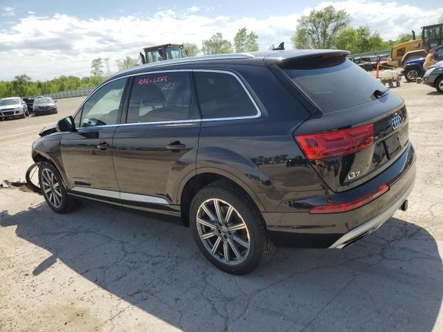 2018 Audi Q7 Prestige