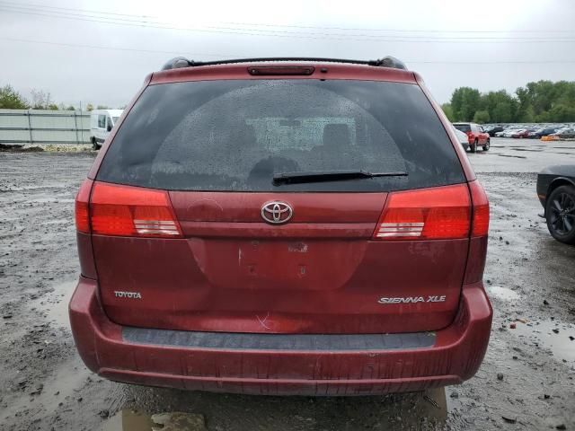 2004 Toyota Sienna XLE