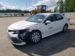 Carros salvage sin ofertas aún a la venta en subasta: 2024 Toyota Camry LE